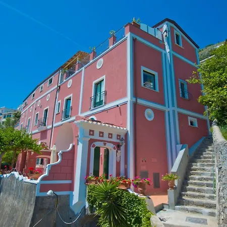 Palazzo Rocco Penthouse White Moon In Appartamento